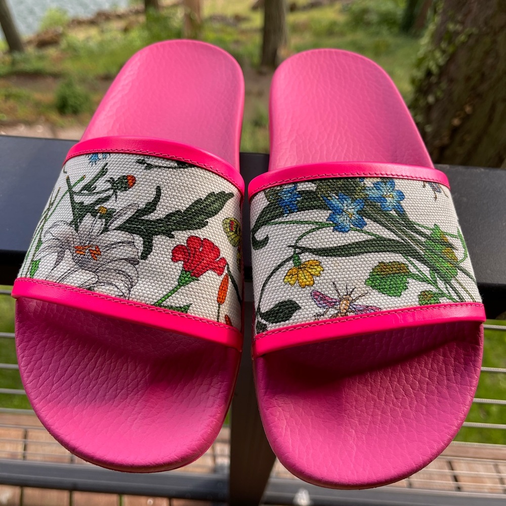 GUCCI slides sandals flip flops